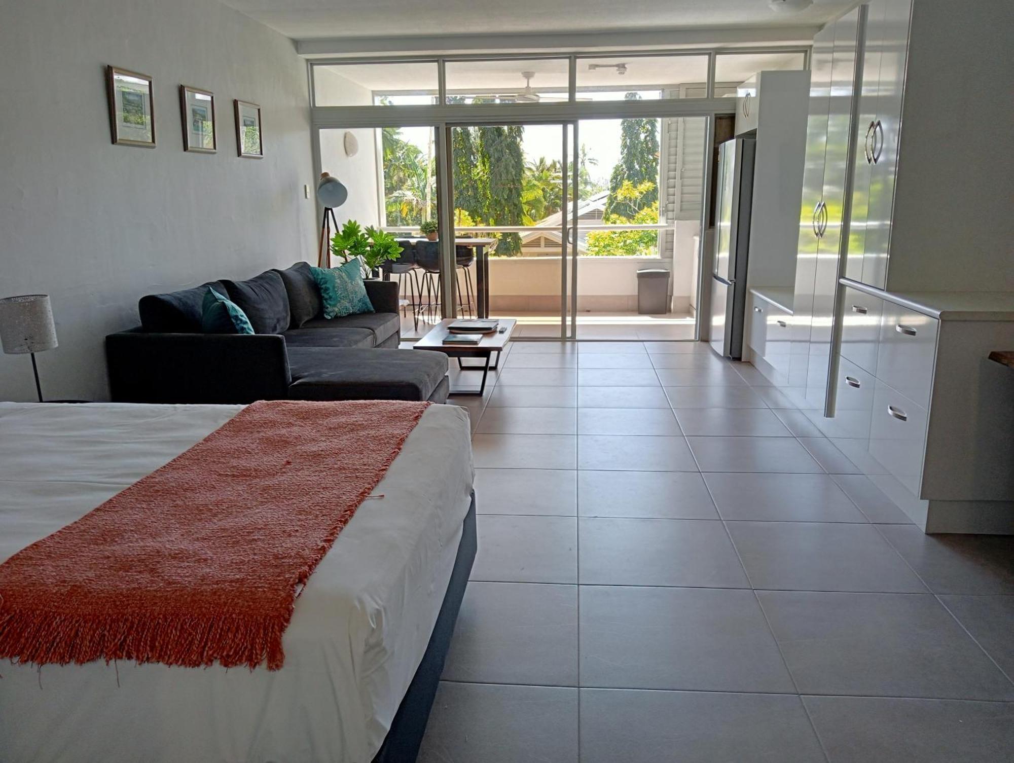 Club Tropical Resort - Official Onsite Reception & Check In Port Douglas Extérieur photo