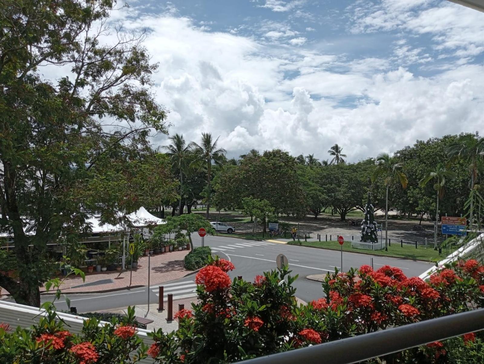 Club Tropical Resort - Official Onsite Reception & Check In Port Douglas Extérieur photo