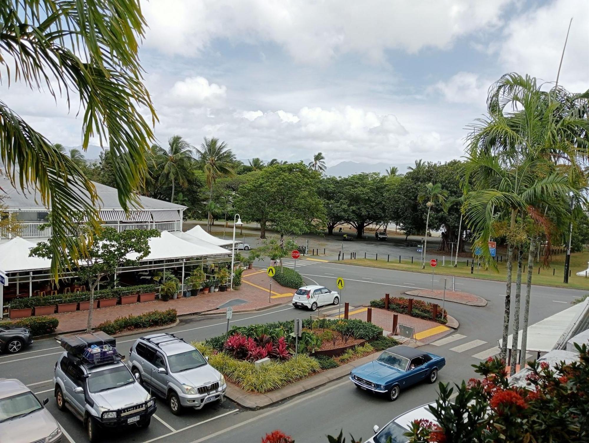 Club Tropical Resort - Official Onsite Reception & Check In Port Douglas Extérieur photo